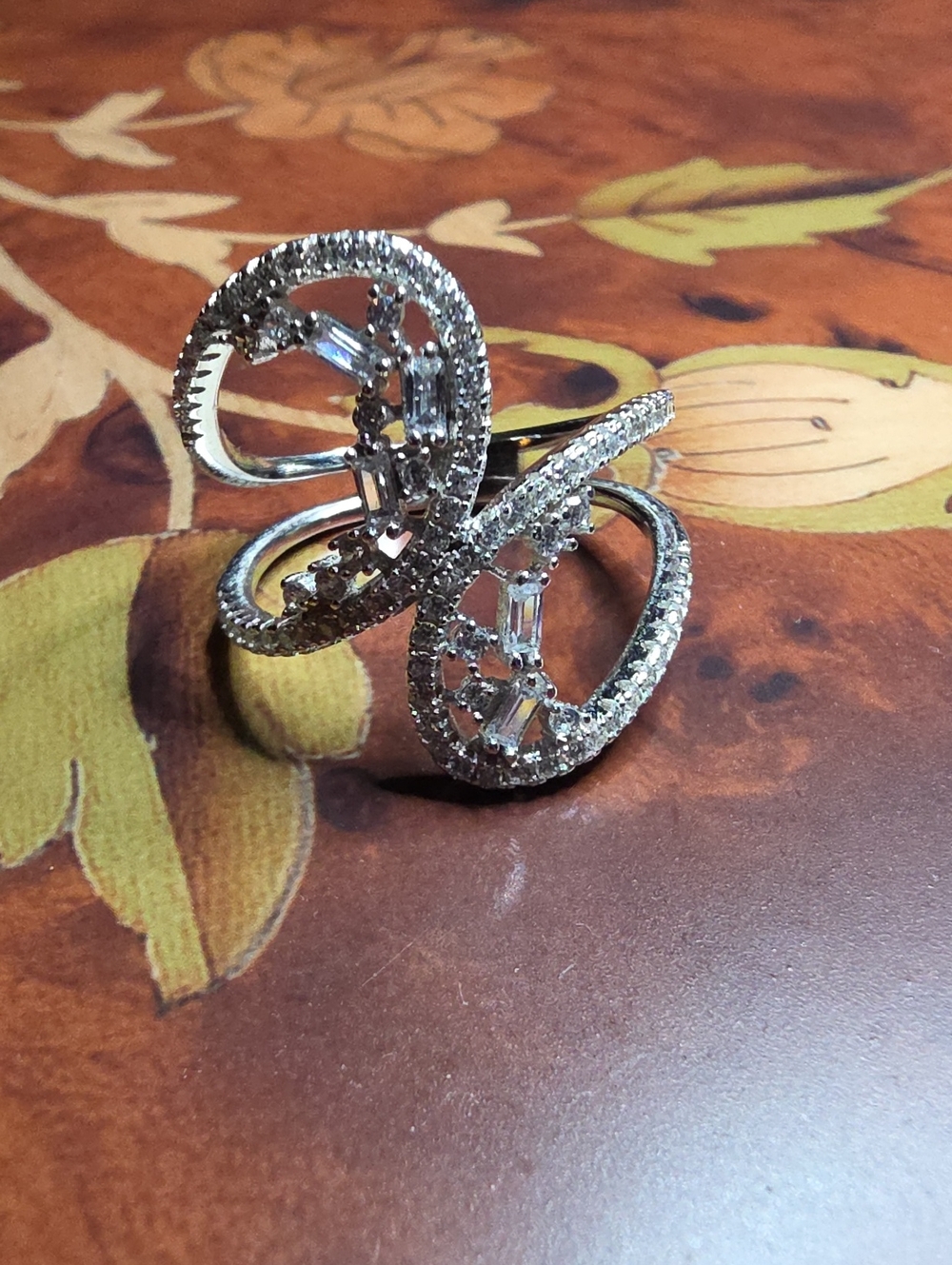 Bella Luce(R) Rhodium Over Silver Ring Size 9